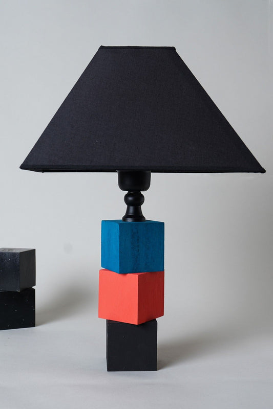 YL584 - Table Lamp