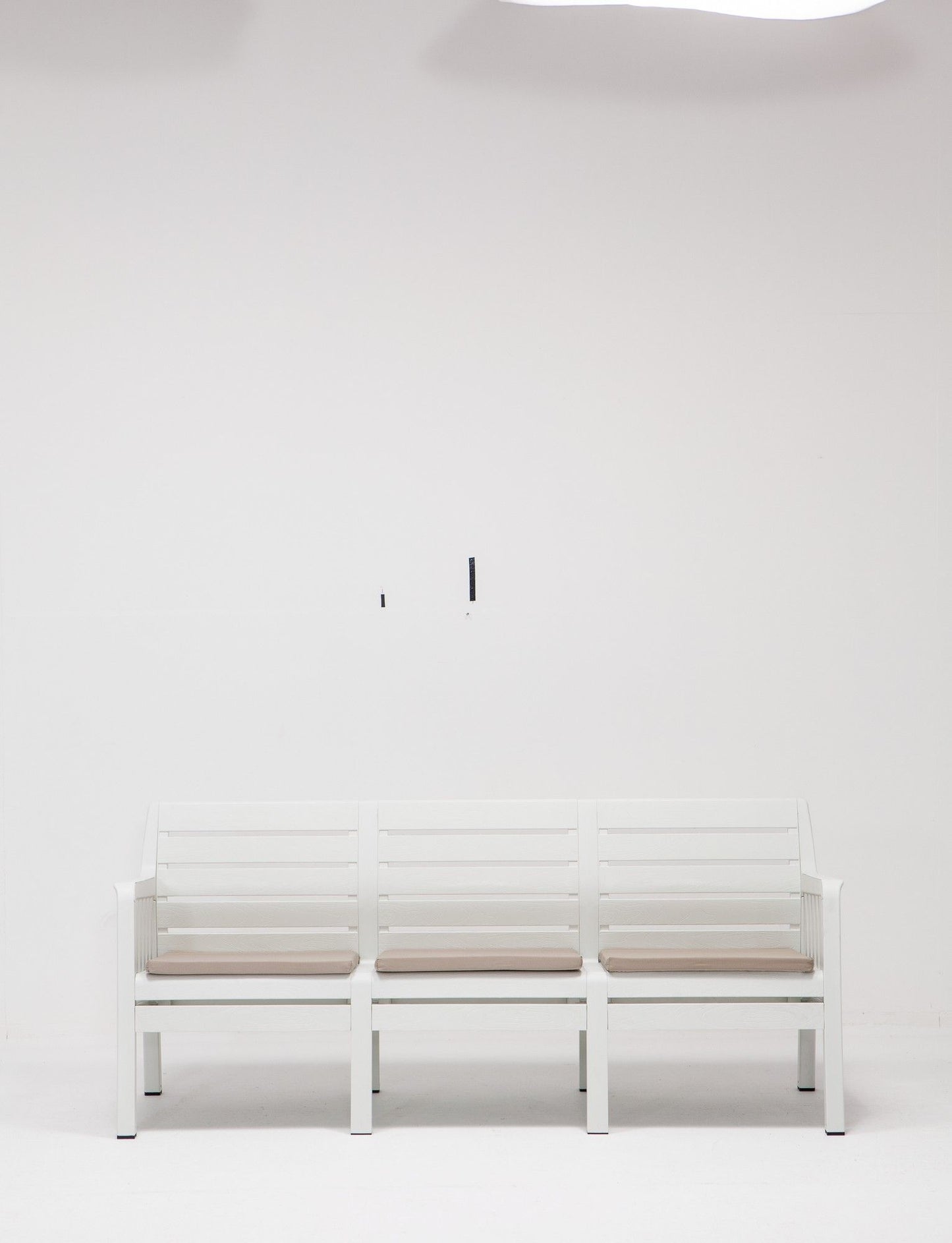 Lara Uclu Koltuk - White - Garden 3-Seat Sofa
