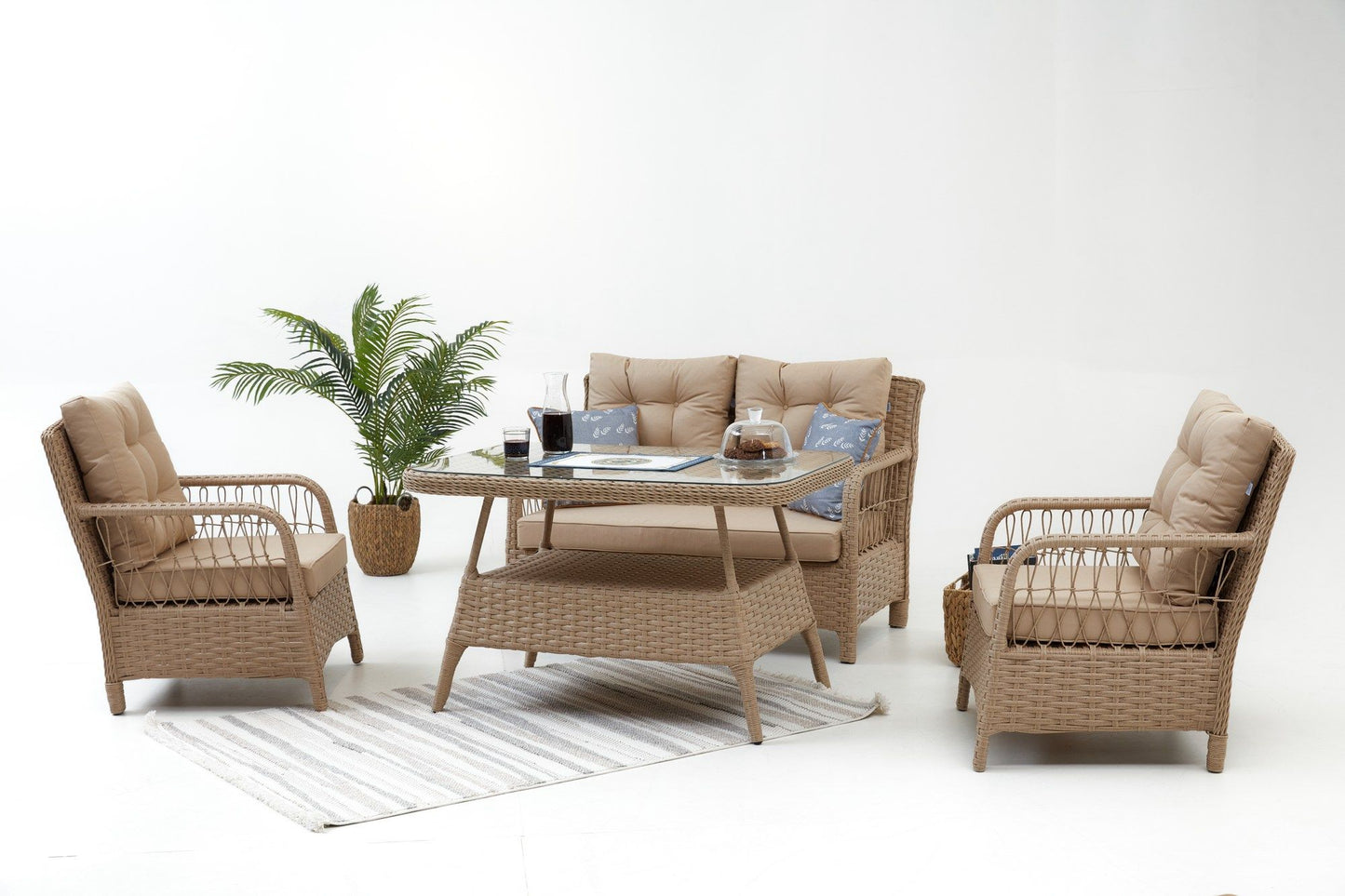 Vera Rattan (2+1+1+S) - Garden Lounge Set