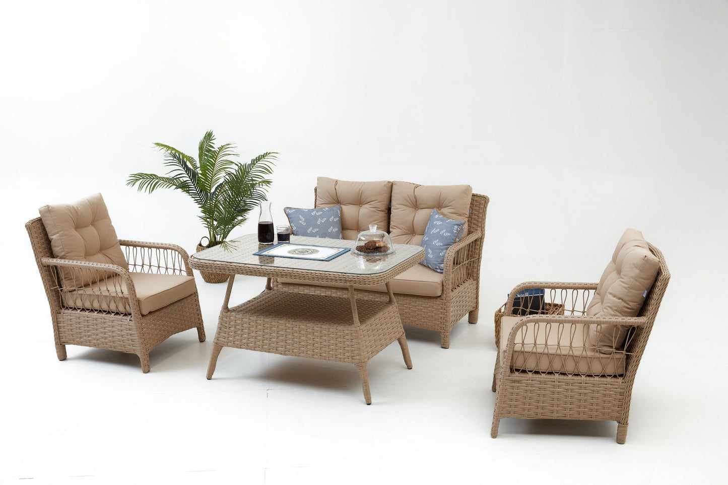 Vera Rattan (2+1+1+S) - Garden Lounge Set