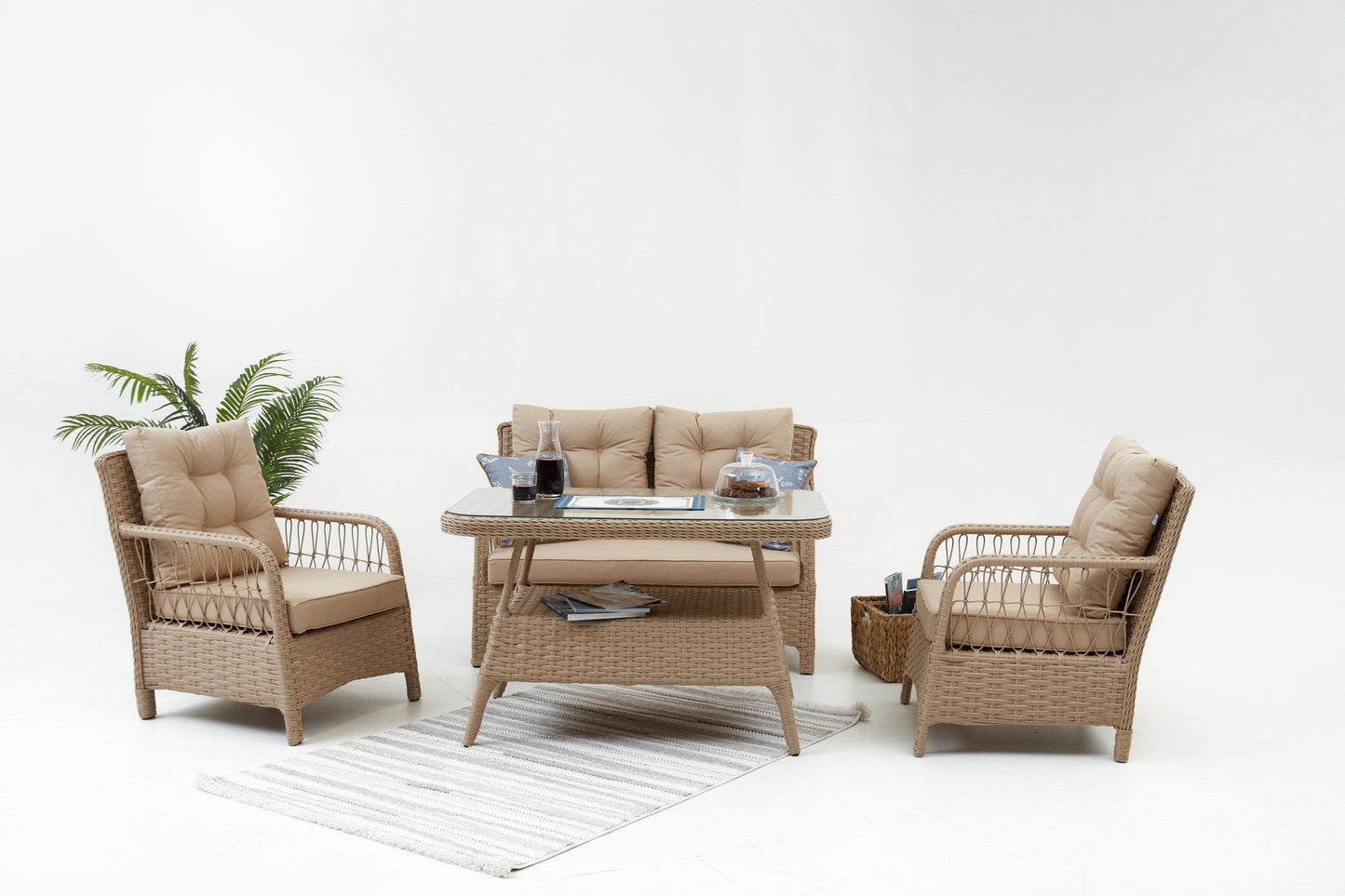 Vera Rattan (2+1+1+S) - Garden Lounge Set