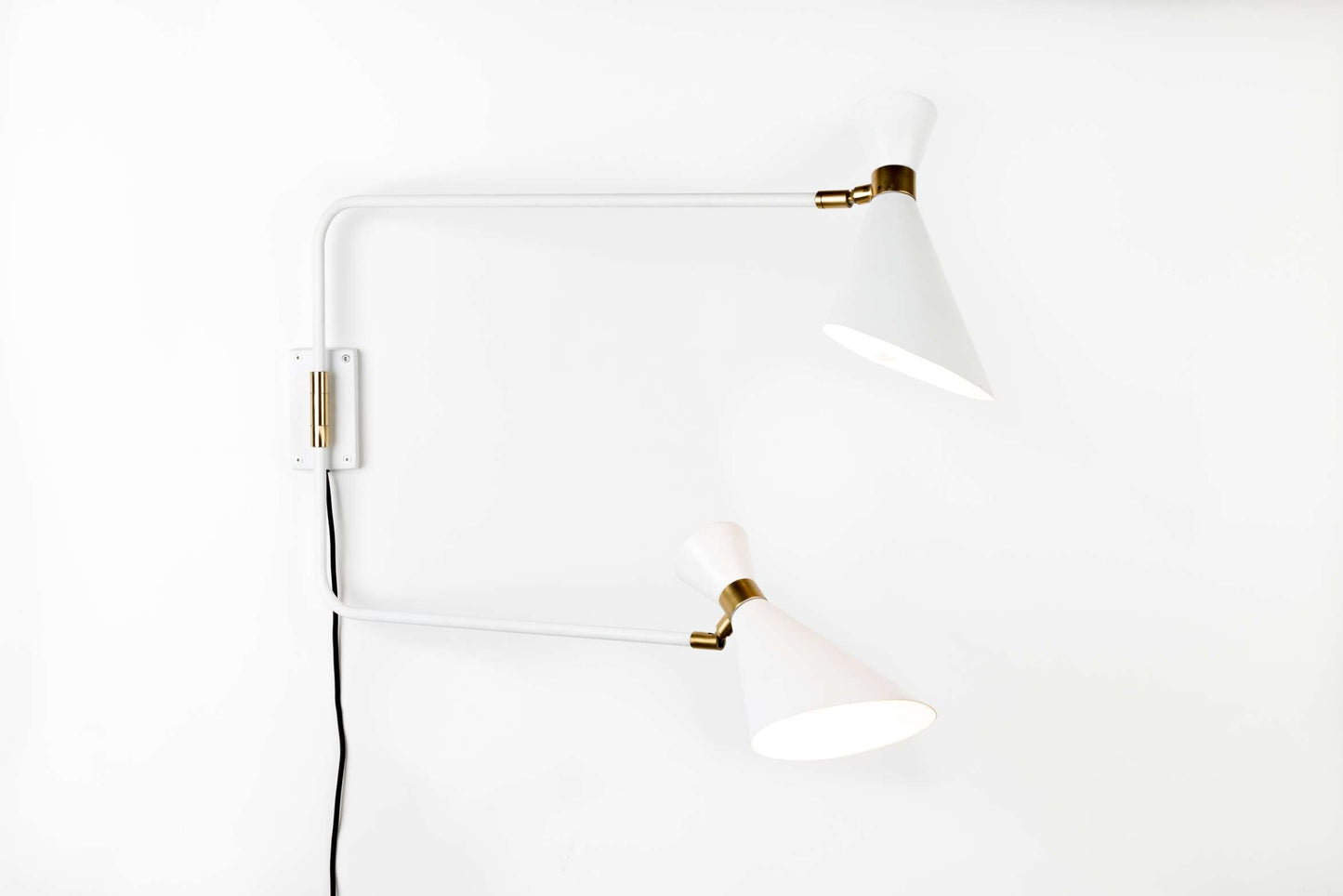 Zuiver | WALL LAMP DOUBLE SHADY WHITE Default Title
