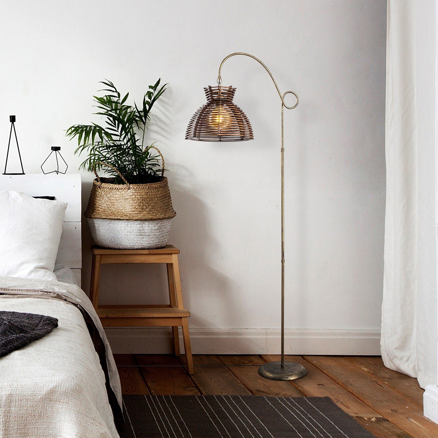 Lacin Floor - Floor Lamp