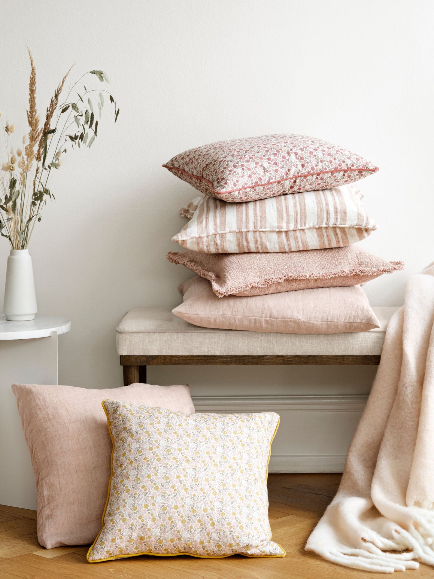 Luxury Light Linen Cushion Cover - ANTIQUE ROSE / Outlet