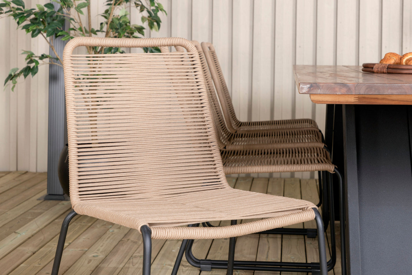 Doory - Spisebord, sort stål / akacie top i teak look - 250*100cm+Lidos Stabelbar stol - Sort Alu / Latte Reb
