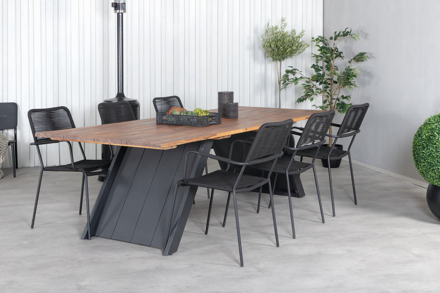 Doory - Spisebord, sort stål / akacie top i teak look - 250*100cm+Lidos Stol m. armlæn - Sort Alu / Sort Reb