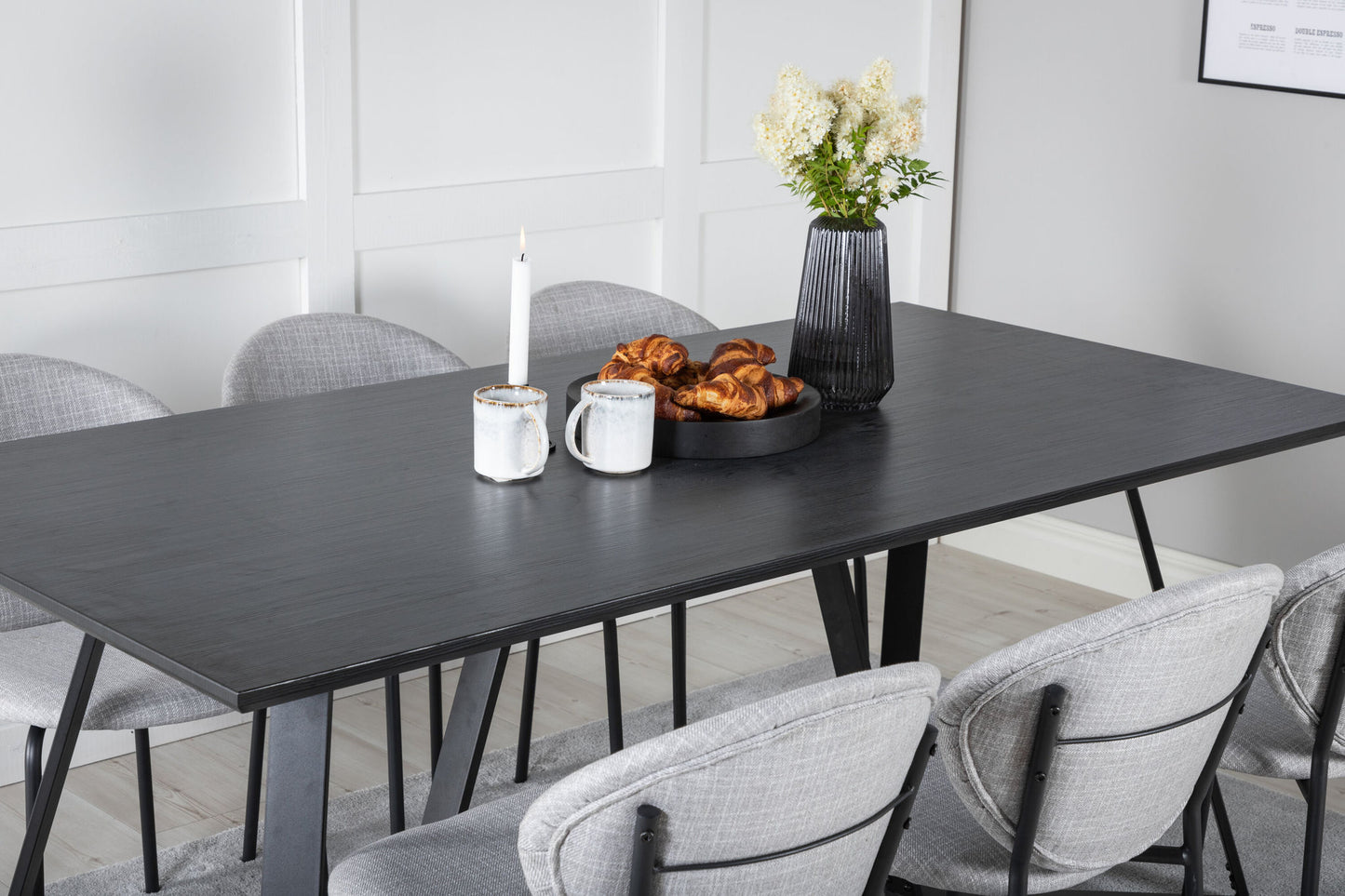 Maria - Spisebord, Sort top / Sorte ben +Vault Spisebordsstol - Sorte ben - Gråt stof