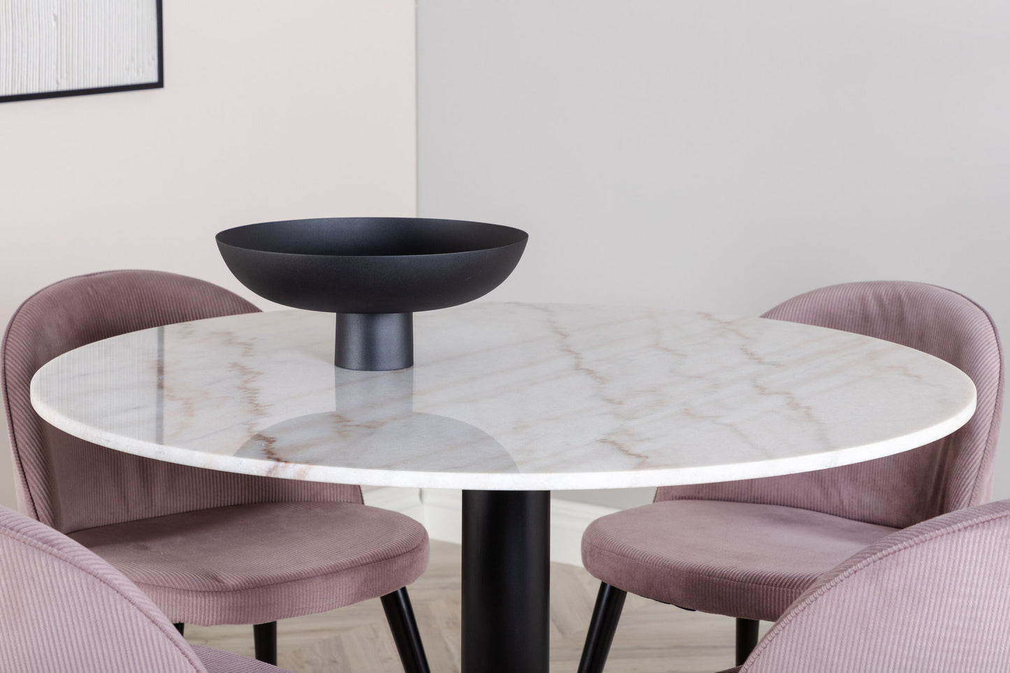 Estelle rundt Spisebord - Sort / Hvid marmor - ø106*H75+ velour matstol - Manchester