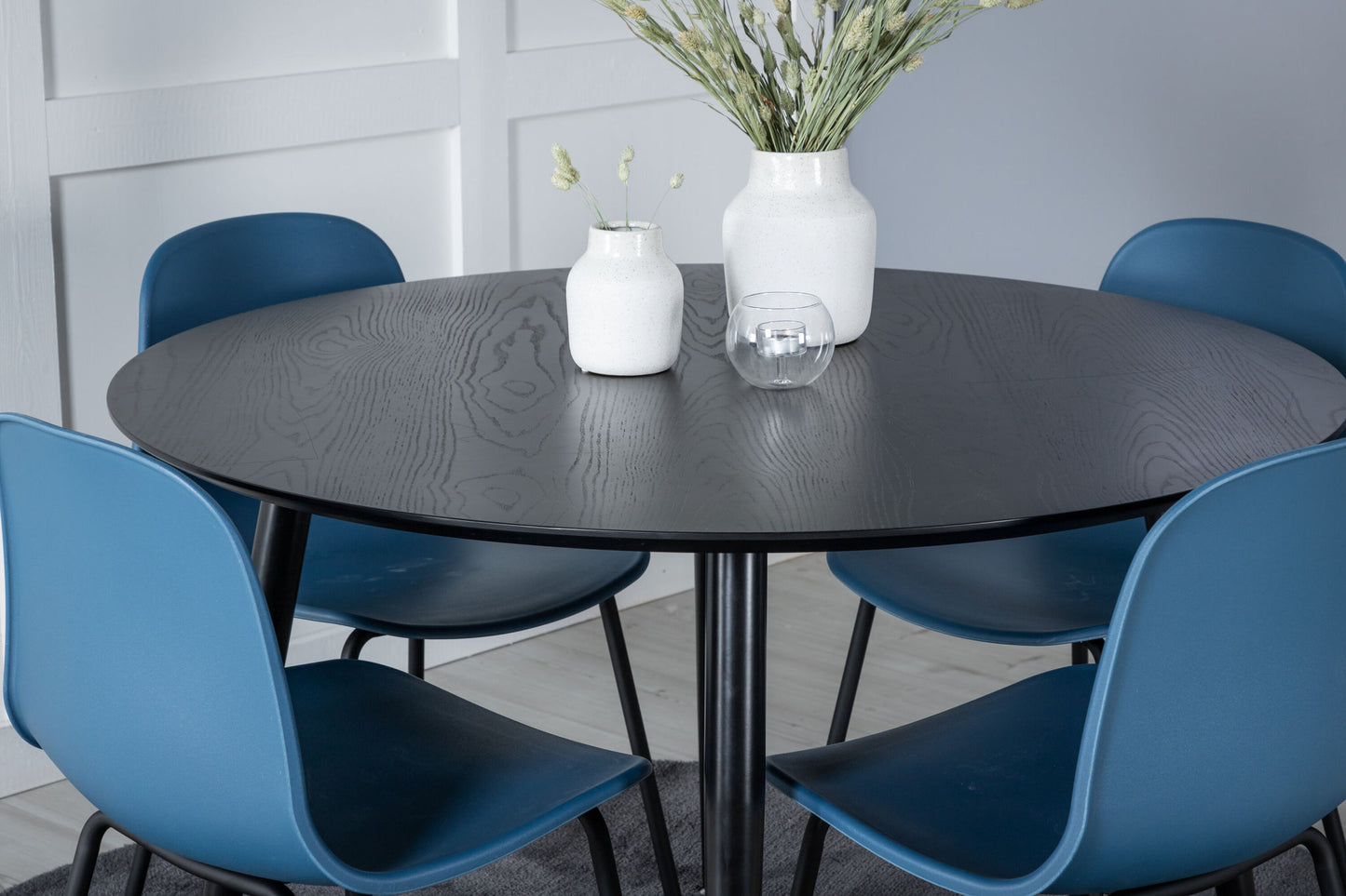 Dipp - Spisebord, 115cm - Sort finér / All sort ben +Arctic Spisebordsstol - Sorte ben - Blå Plast