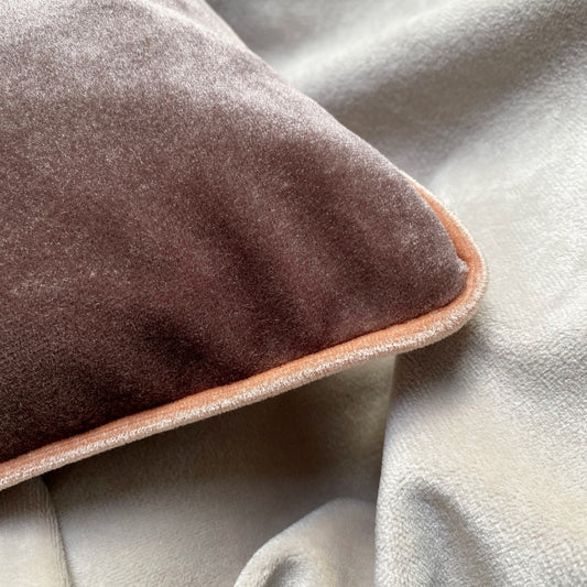 TAKK Lavender Ash Velvet Pillow With İnsert - NordlyHome.dk