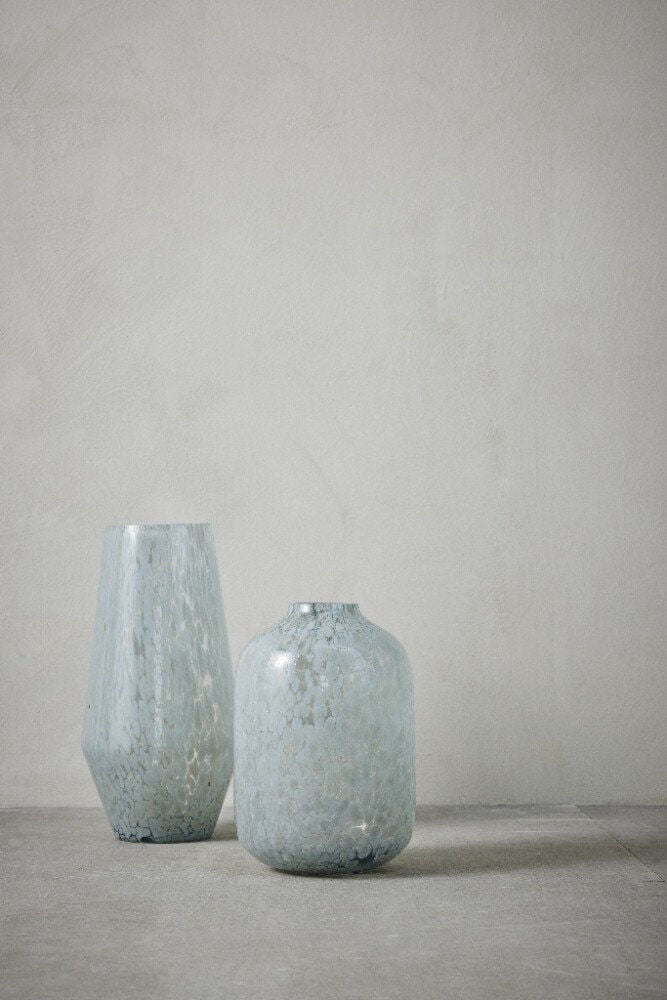 Avillia vase H27 cm. mint