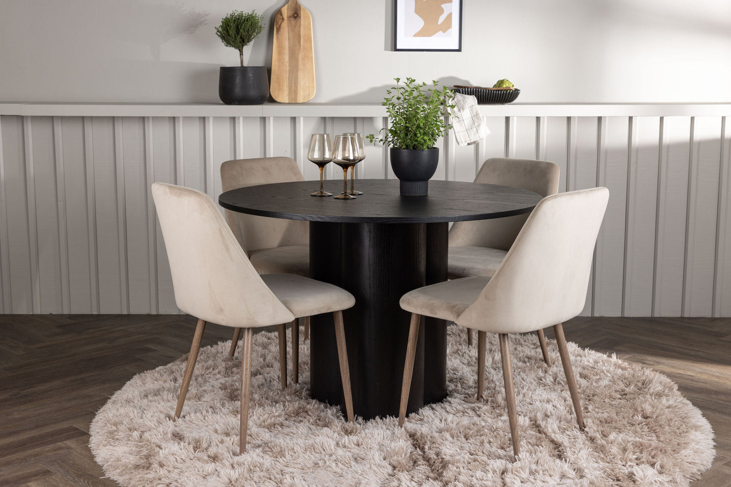 Olivia spisebord - sort / sort finer +nat spisestol - mørk valnød / mocca / brunt stof _4