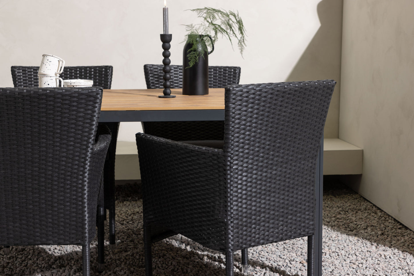 Break - Spisebord, Aluminium - Sort / Natur Rektangulær 90*150* + Malia stol Aluminium - Sort / flet
