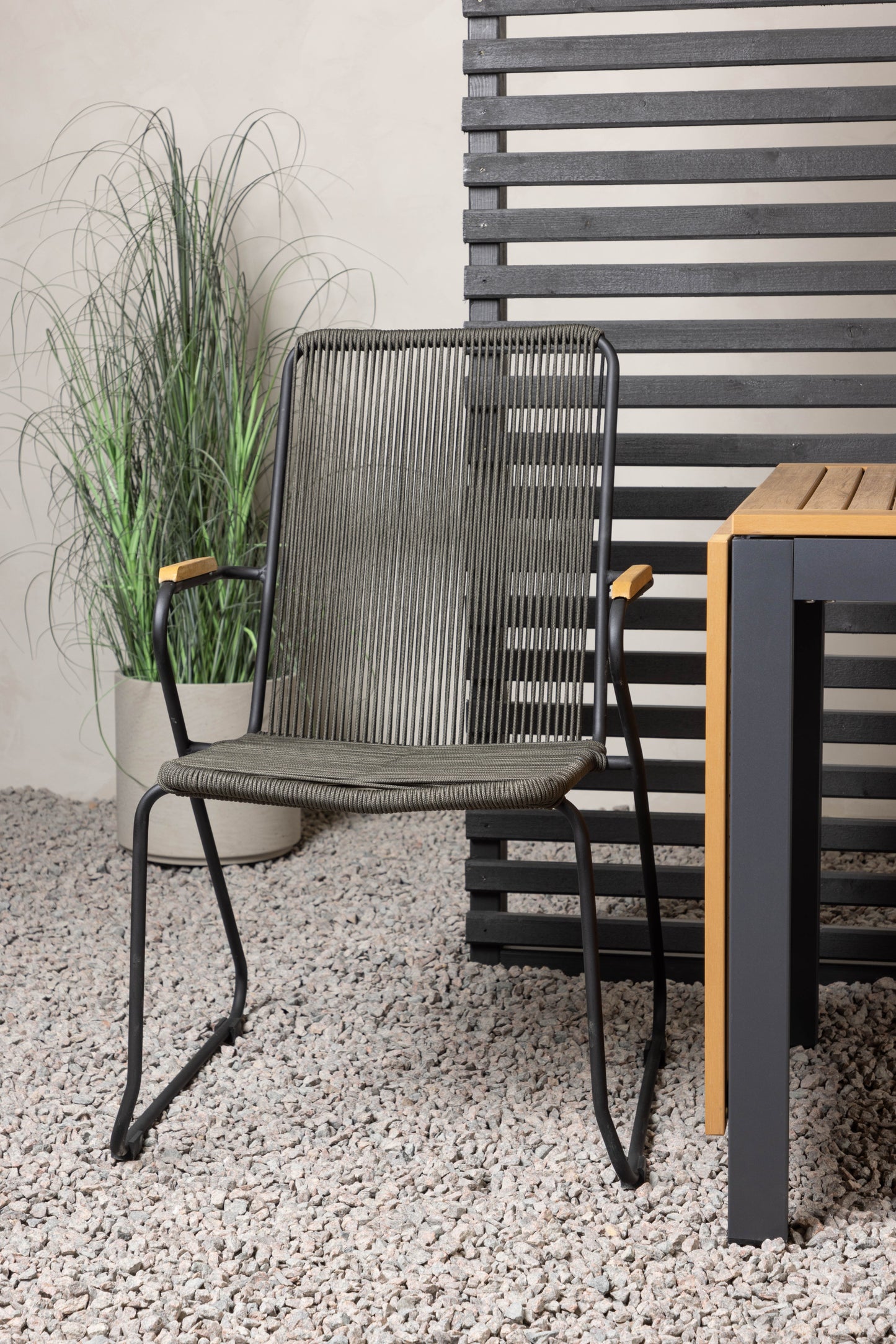Diego - Cafébord, Aluminium - Sort / Brun Nonwood - Rektangulær 70*70/130* + Bois stol Stål - Sort / Mørkegråt Reb